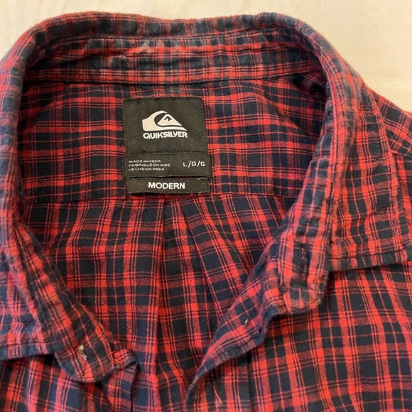 Quiksilver modern style cotton button up shirt - Picture 3 of 13